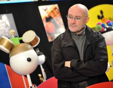 De oren van Phil Collins - Foto: (c) Disney