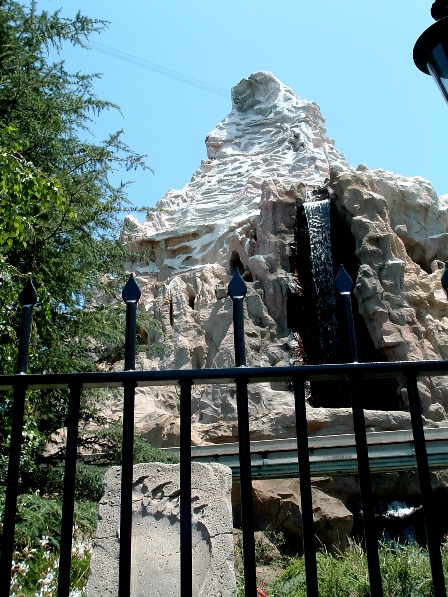 De Matterhorn in Disneyland Anaheim