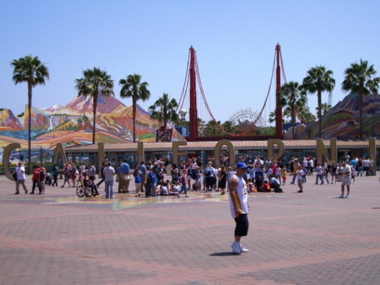 De oude ingang van Disney's California Adventure - Foto: (c) Parkplanet