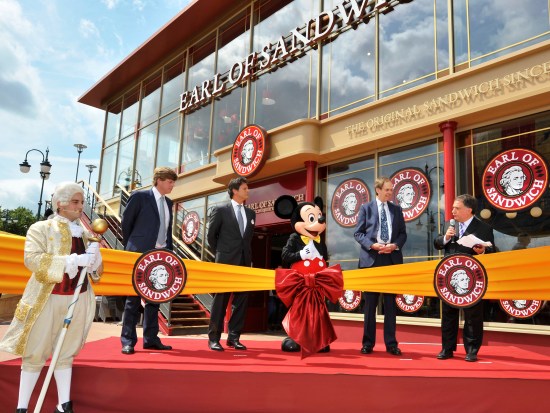 Opening restaurant Earl of Sandwich in Disney Village - Foto: (c) Disney