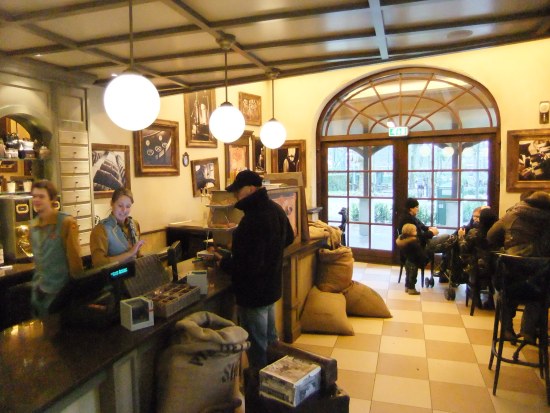 De koffiehoek in Station De Oost in de Efteling - Foto: (c) Parkplanet