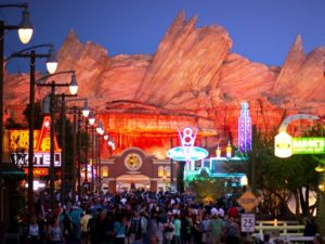 dca cars land themagebied avond 13pers
