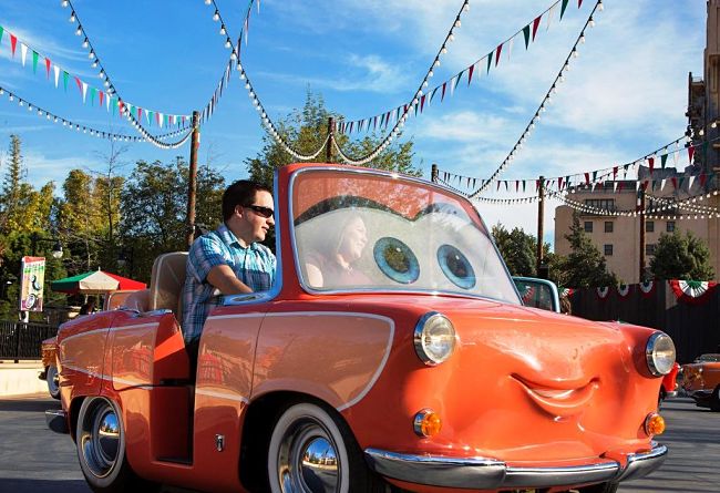 Luigi's Rollickin' Roadsters in Disney California Adventure - Foto: © Tekst: Disney / Paul Hiffmeyer