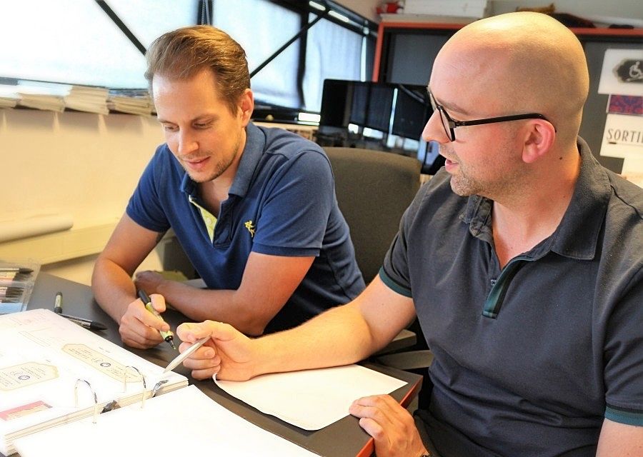 Robin van der Want (links) en Simeon van Tellingen van Jora Vision - Foto: © Adri van Esch