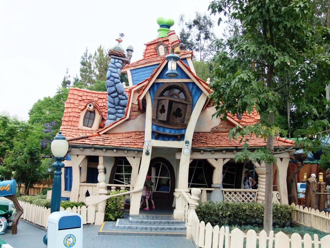 Het huis van Goofy in Disneyland Anaheim - Foto: © Adri van Esch